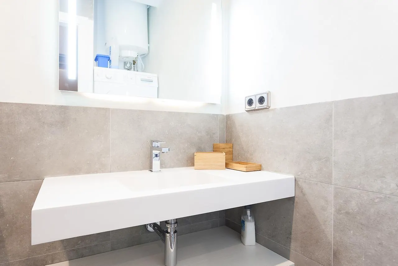 ז'ירונה Ferreries Boutique Apartment 0*,